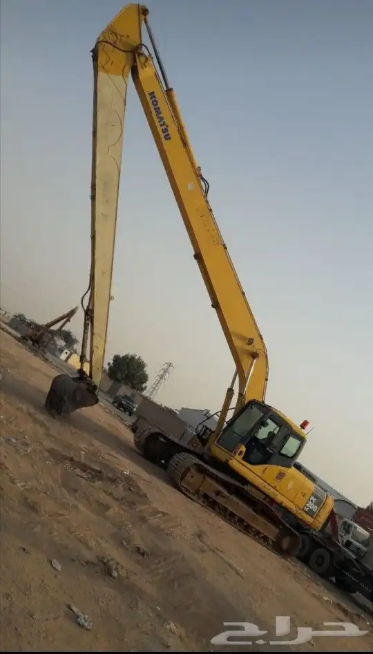 long boom excavator 2