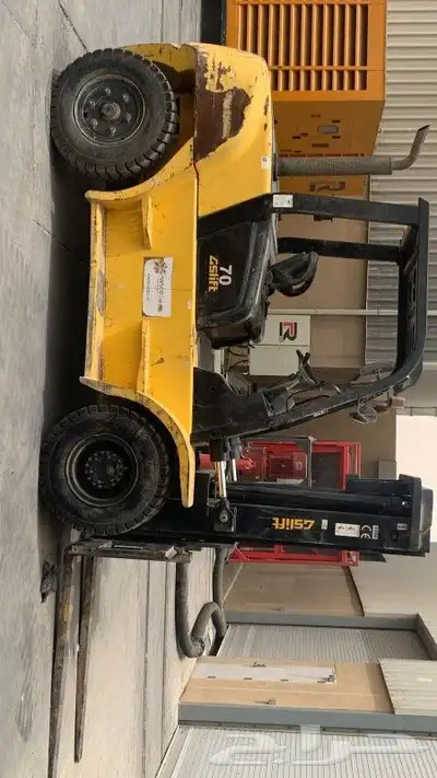 رافعات شوكيه للايجار 0508119399 3