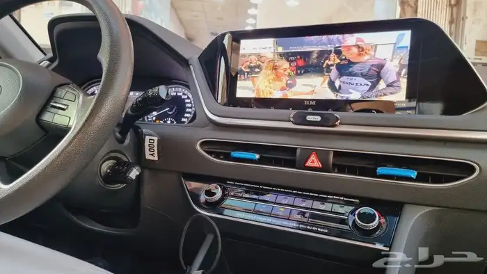 شاشات سيارات اندرويد مع كامرات خلفيه واماميه و CarPlay 2