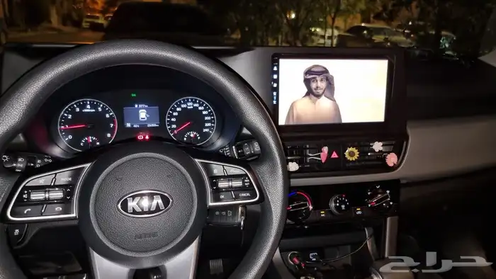 شاشات سيارات اندرويد مع كامرات خلفيه واماميه و CarPlay 23