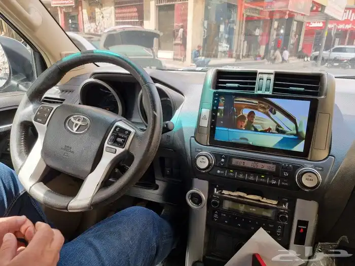 شاشات سيارات اندرويد مع كامرات خلفيه واماميه و CarPlay 67