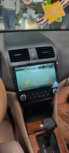 شاشات سيارات اندرويد مع كامرات خلفيه واماميه و CarPlay 99