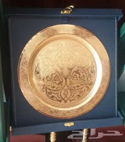 دروع تذكارية 23