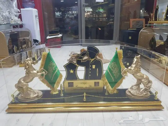 دروع ومجسمات 6