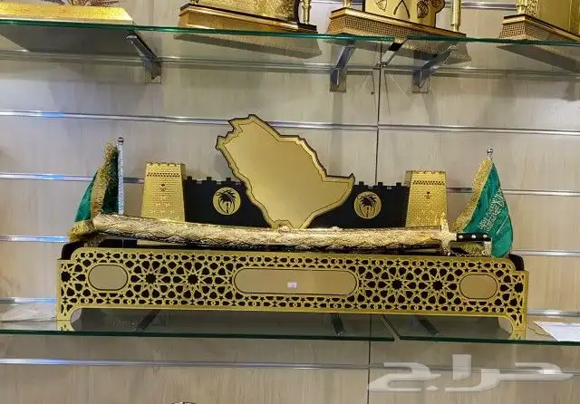 دروع ومجسمات فاخرة 5