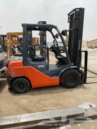 رافعه شوكيه للإيجار فوركلفت للإيجار 0508950456 4