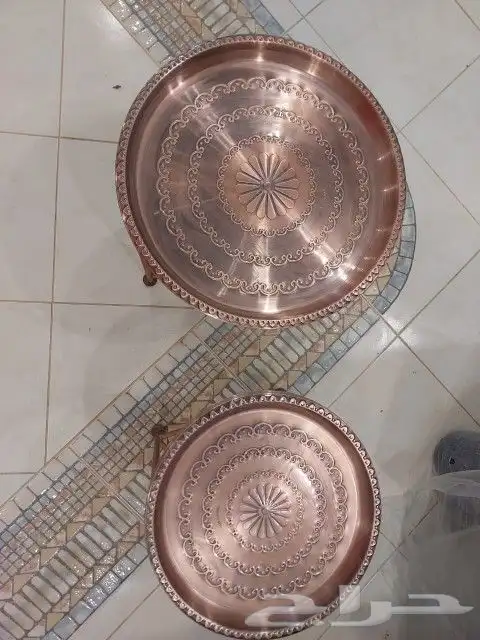 طاولات على شكل صينية تواصل خاص 1