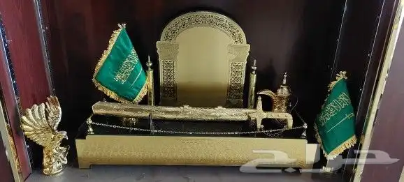 مجسمات ودروع 14