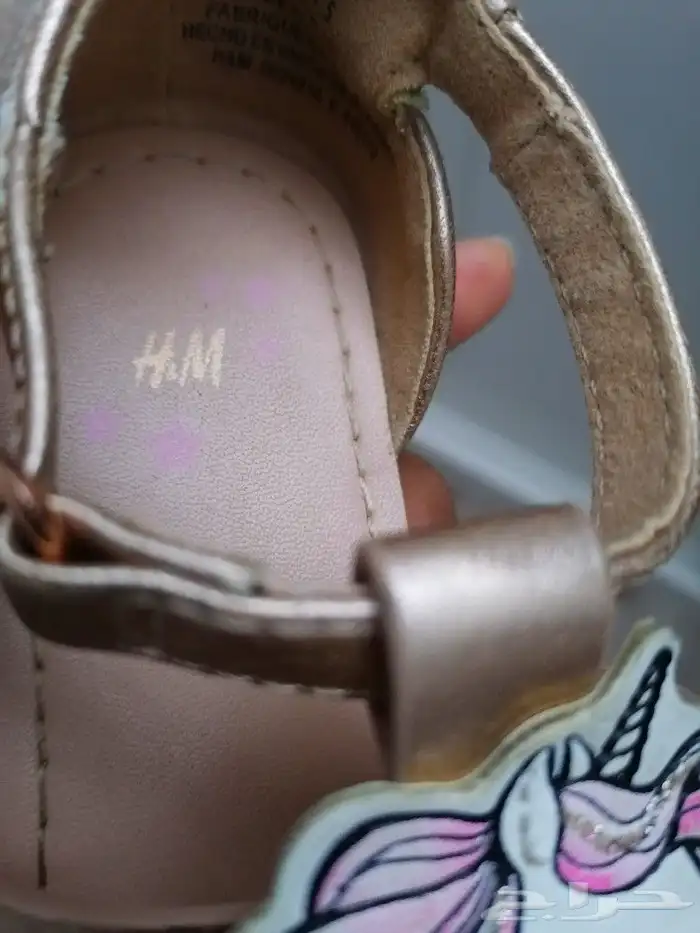 صندل بنات مقاس 24 من H M 1