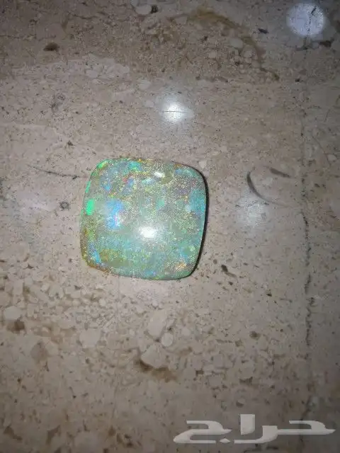 اوبال استرالي طبيعي قوس قزح مع شهادة 7