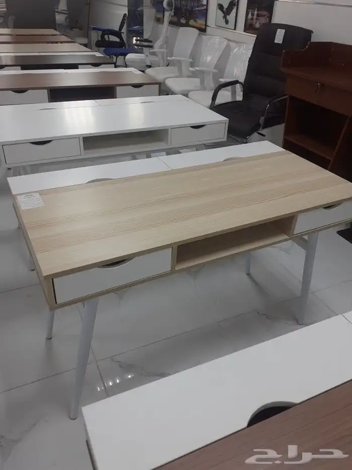 طاولات مكتبية 15