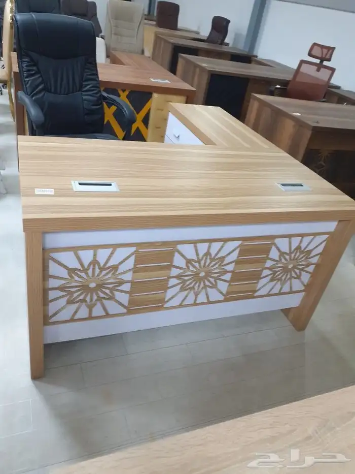 طاولات مكتبية 0