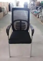 كرسي مكتبي ثابت خاص بالاجتماع 1