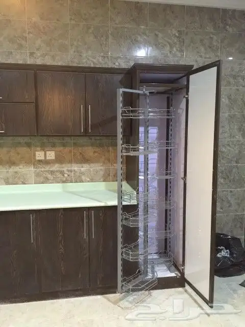 اعمال الشتر والزجاج وتفصيل شبابيك المنيوم 90