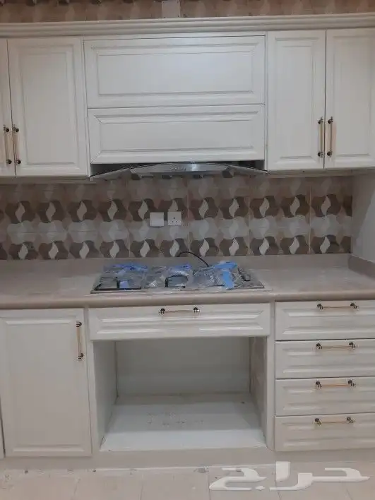 اعمال الشتر والزجاج وتفصيل شبابيك المنيوم 24