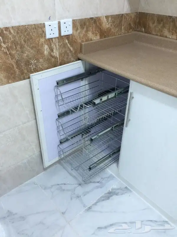 اعمال الشتر والزجاج وتفصيل شبابيك المنيوم 98