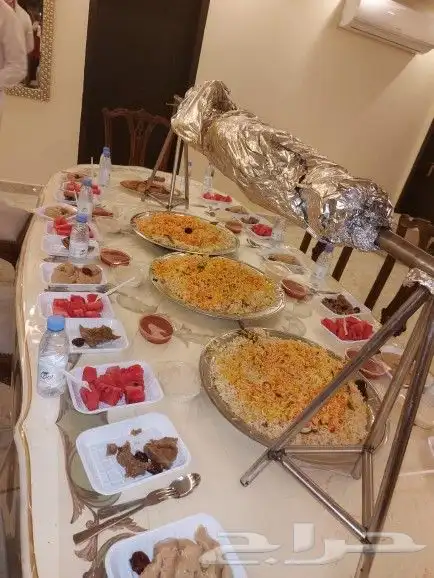 مطعم الخير يقدم خاروف مشوي كامل 1
