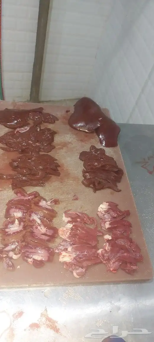 مطعم الخير يقدم خاروف مشوي كامل 20