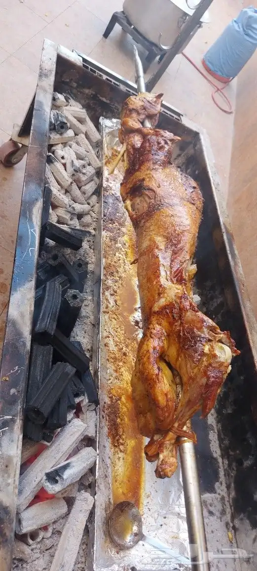 مطعم الخير يقدم خاروف مشوي كامل 18