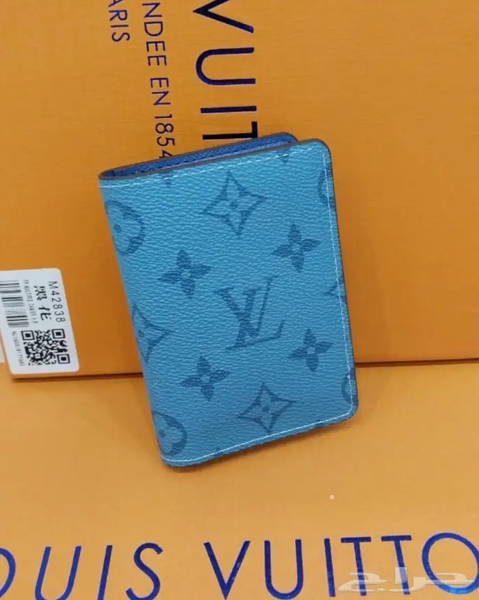 محفظة لويس فيتون 38