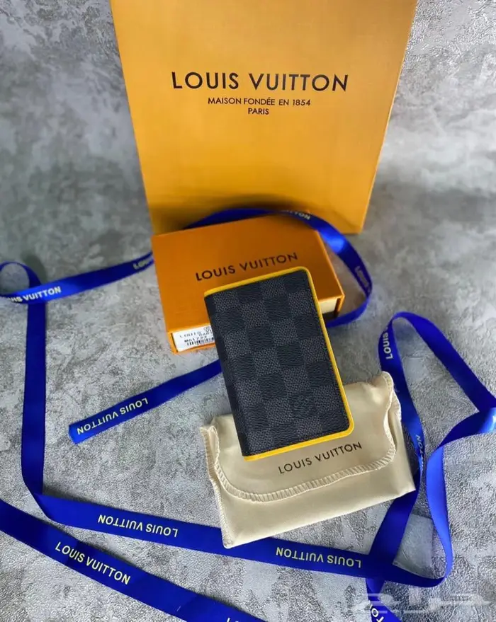 محفظة لويس فيتون 94