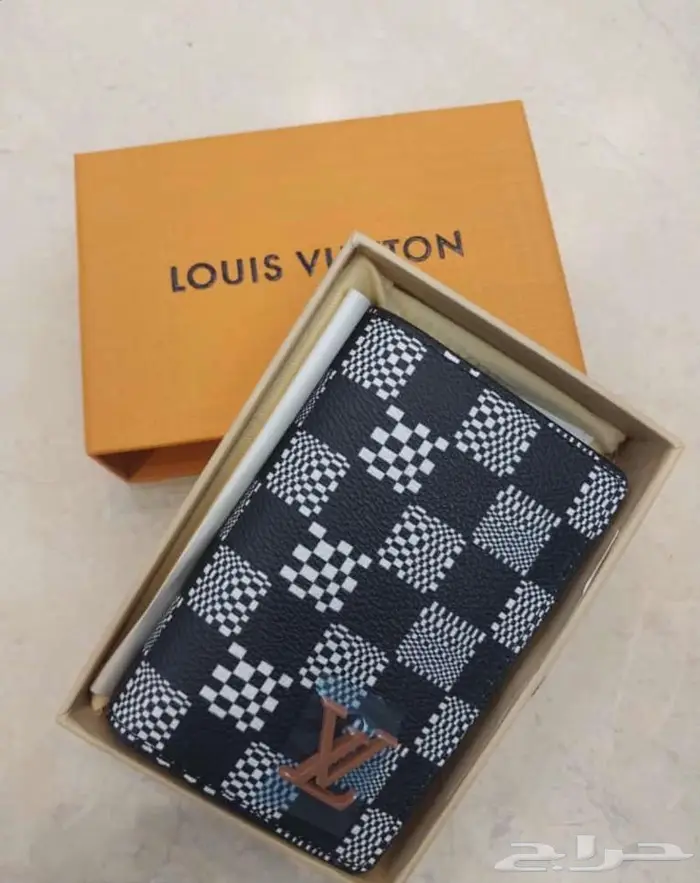 محفظة لويس فيتون 11