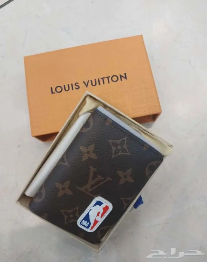 محفظة لويس فيتون 5