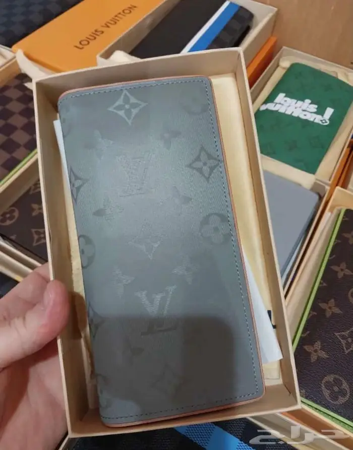 محفظة لويس فيتون 71
