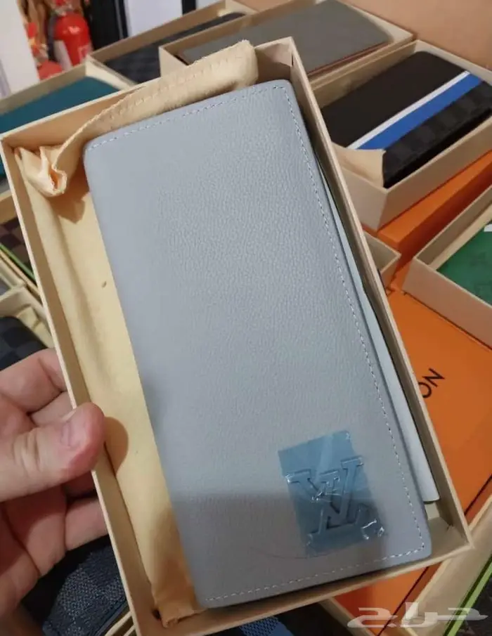 محفظة لويس فيتون 69