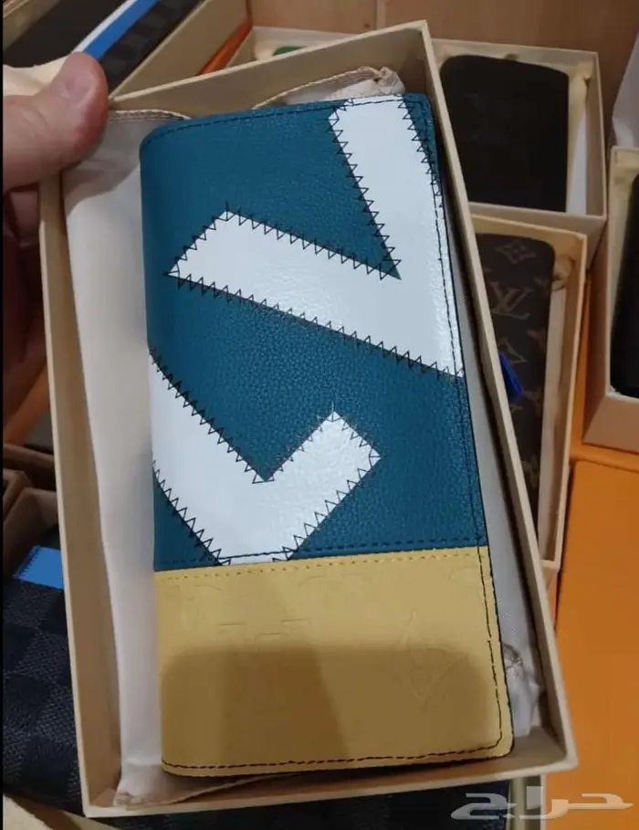 محفظة لويس فيتون 64