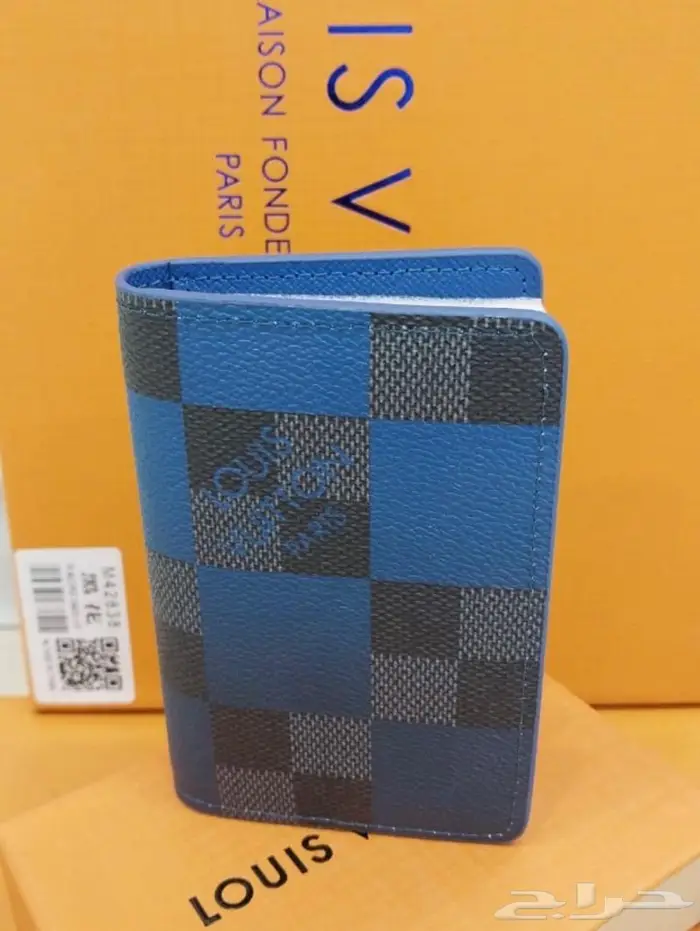 محفظة لويس فيتون 46