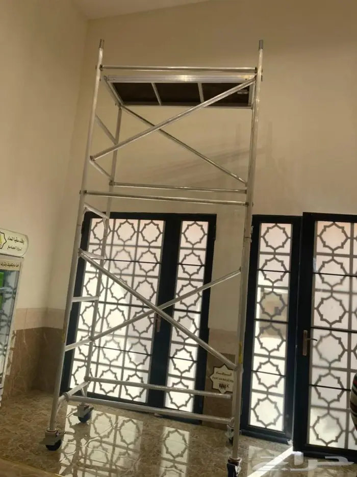 سقالة المنيوم للمساجد والصالات 0