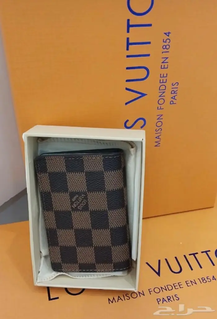 محفظة لويس فيتون 62
