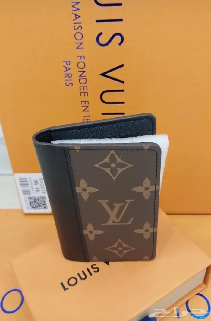 محفظة لويس فيتون 42