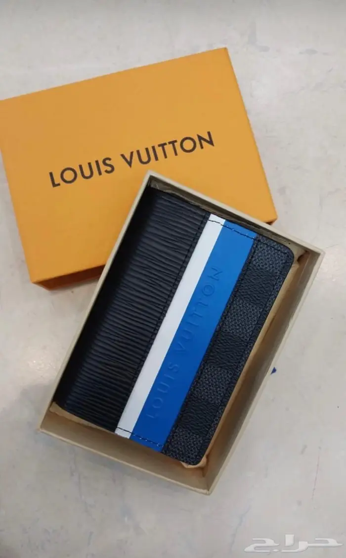 محفظة لويس فيتون 19