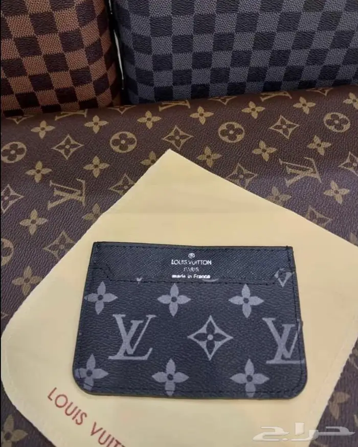 محفظة لويس فيتون 29