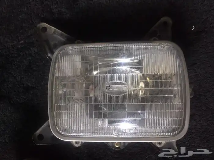 شمعة هايلوكس يمين اصلي وكالة 0