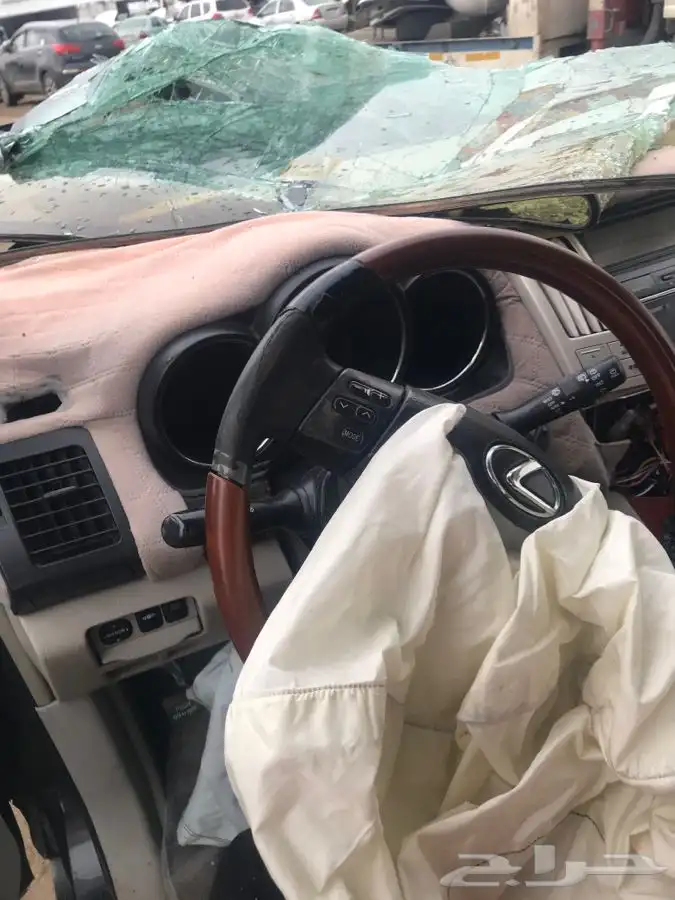 لكزس ار اكس مديل 2004 تشليح قطع غيار 7