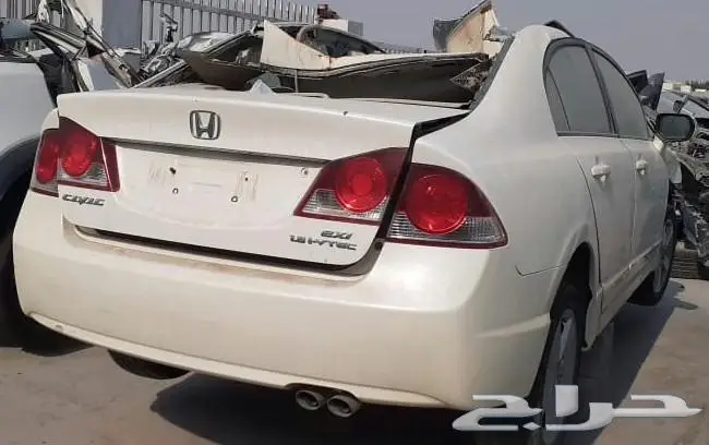 هوندا سيفك 2010 مصدوم تشليح ((قطع غيار فقط)) 3
