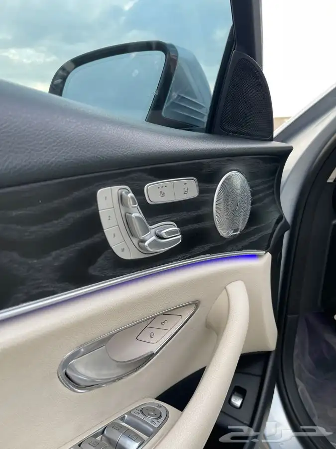 للبيع E300 موديل 2017 16