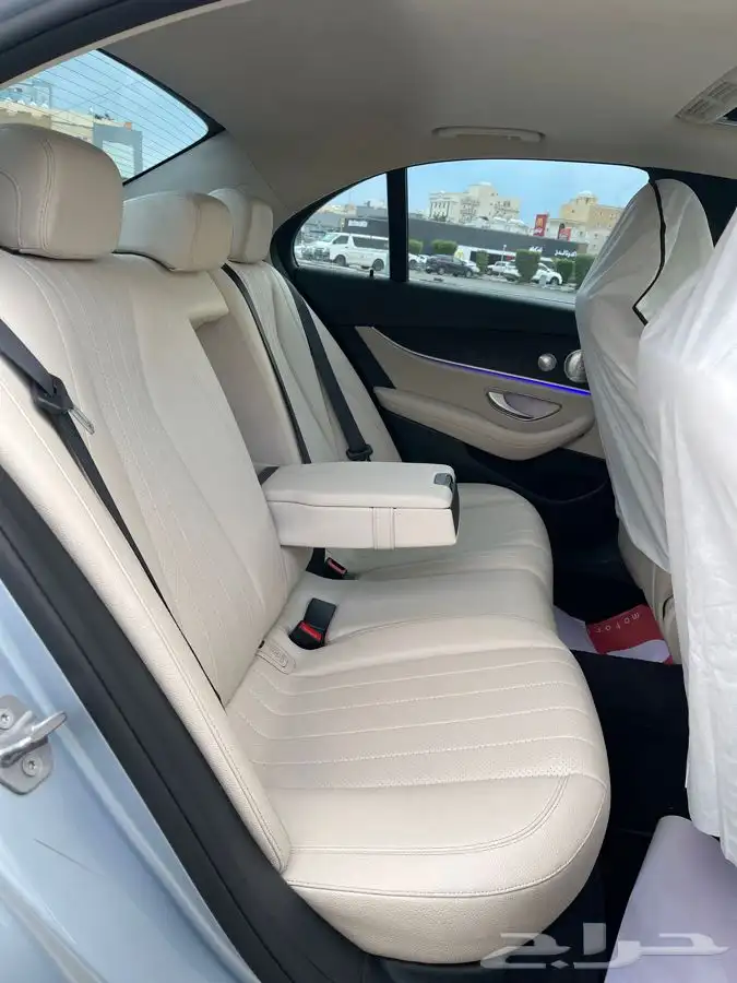 للبيع E300 موديل 2017 6