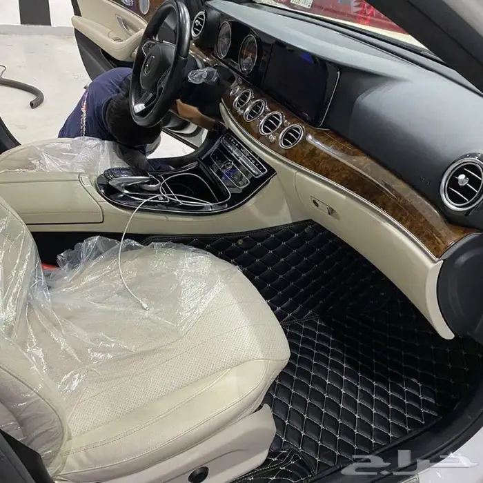 ارضيات جلد فاخره للسيارات 1