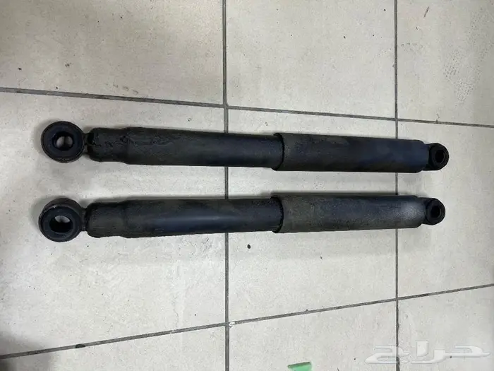 للبيع قطع غيار تويوتا هايلوكس موديل 2015 26