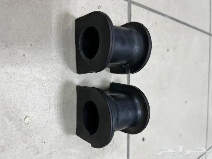 للبيع قطع غيار تويوتا هايلوكس موديل 2015 31