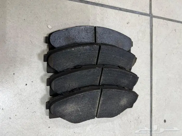 للبيع قطع غيار تويوتا هايلوكس موديل 2015 35