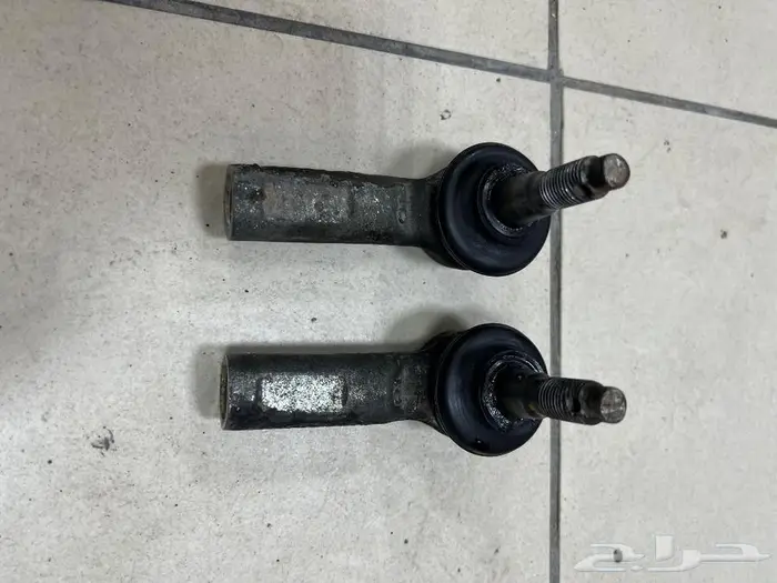 للبيع قطع غيار تويوتا هايلوكس موديل 2015 39