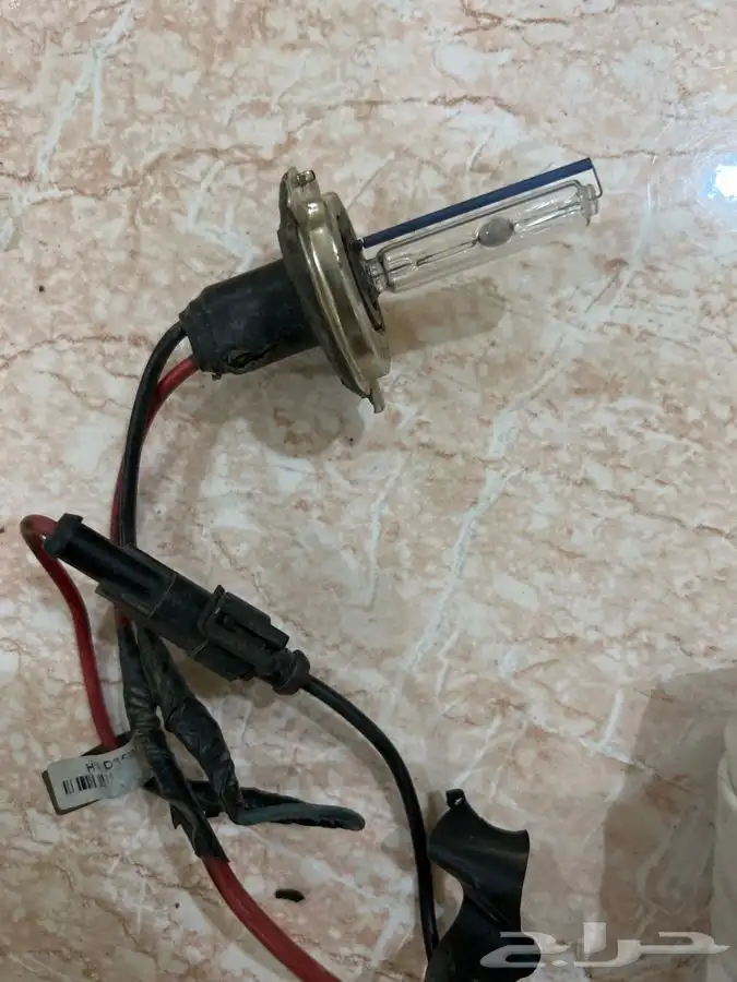 6 محولات ألمانية 4 هيلا و 2بوش 13V واثنين زنون جيب لكزس 2