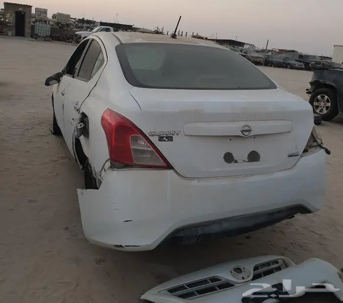 صني نيسان 2016 قطع غيار فقط. 3