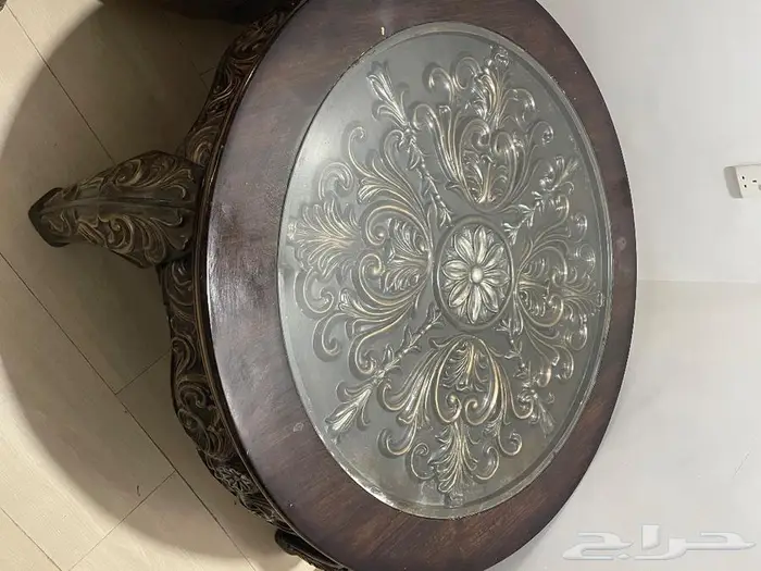طاولات كلاسيك خشب بني 1