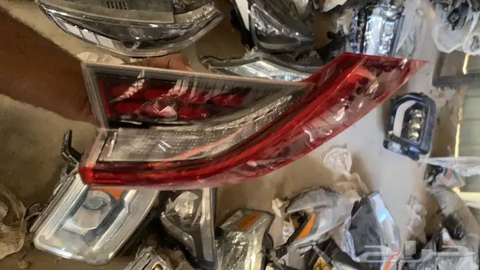 للبيع شمعات سيارات منوعه 18